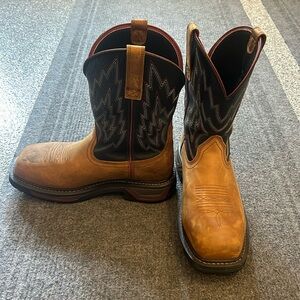Men’s Ariat cowboy boots